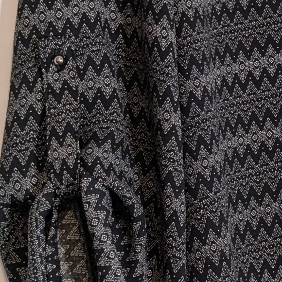 DR2 Black/Gray Zig Zag Chiffon 3/4 Sleeve Pullover Blouse Top; Size PL - Picture 2 of 6